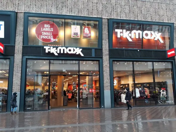Rechtzetten repetitie Wereldbol Warenhuis TK Maxx opent grootste Nederlandse winkel