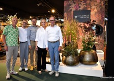 Werner Schmid, David Soens, Sebastiaan Hespeel, Elise Maes en Tim van Steenvoort (v.l.n.r.) van Dekocandle, poserend bij de nieuwste collectie.