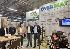 Het team van Overmat Industries, met v.l.n.r.: Peter, Ronald, Theo, Ron en Jeroen.